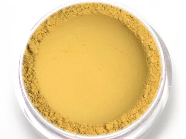 "Daffodil" - Mineral Eyeshadow